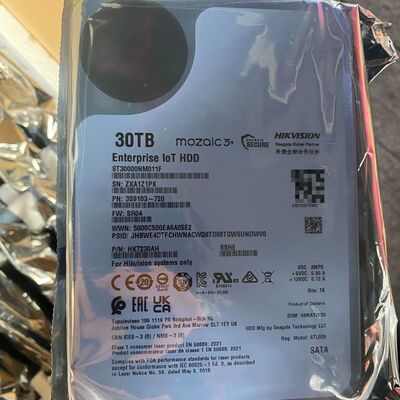 Discos rígidos Seagate Exos Enterprise EXOS 28TB Número de modelo: ST30000NM011F