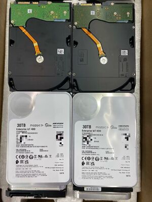 Discos rígidos Seagate Exos Enterprise EXOS 28TB Número de modelo: ST30000NM011F