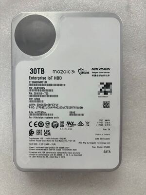 Discos rígidos Seagate Exos Enterprise EXOS 28TB Número de modelo: ST30000NM011F